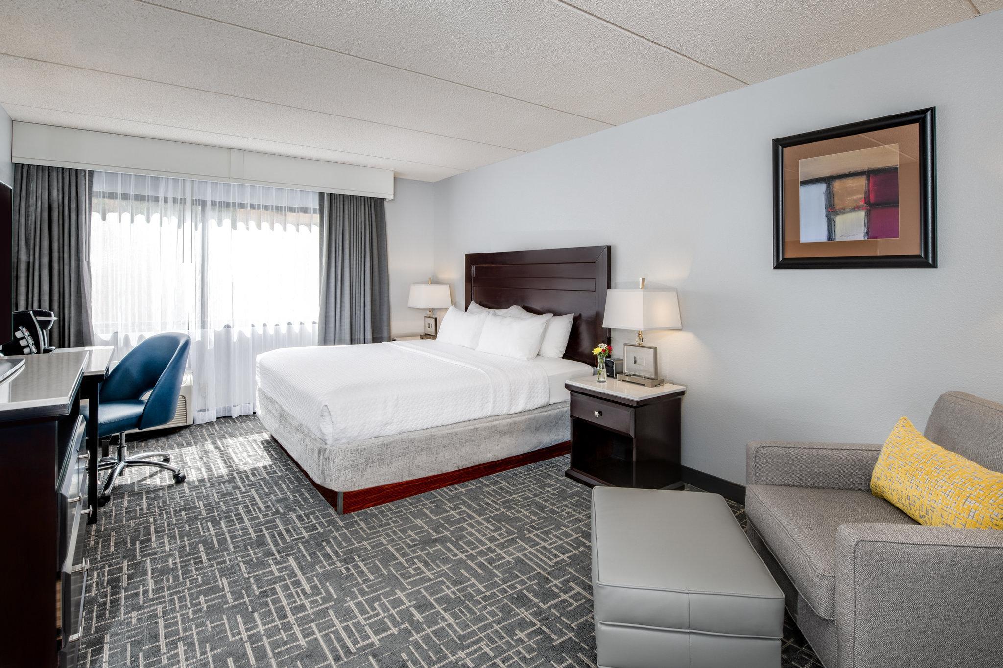 מלון Crowne Plaza Milwaukee South By Ihg מראה חיצוני תמונה