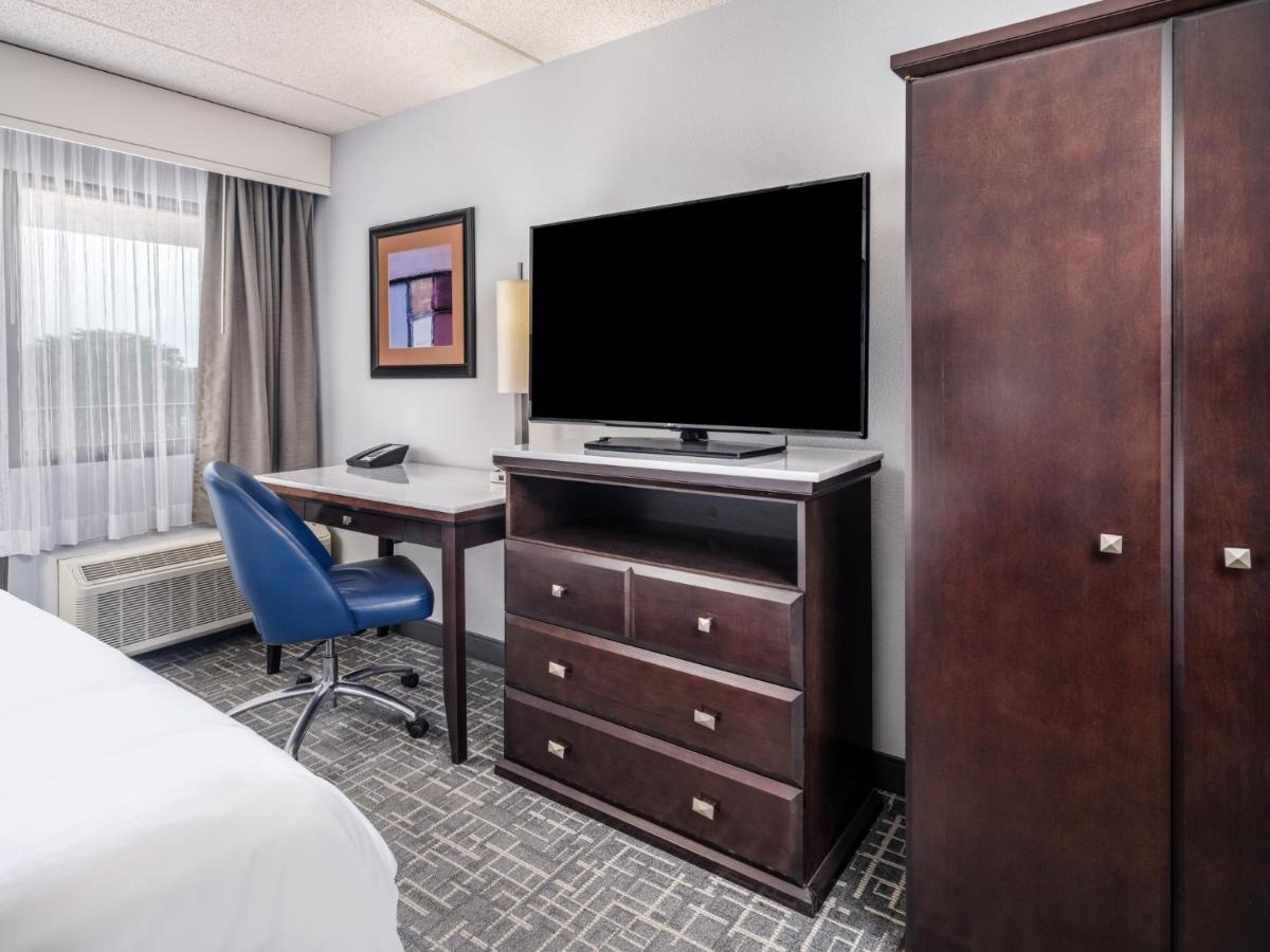 מלון Crowne Plaza Milwaukee South By Ihg מראה חיצוני תמונה