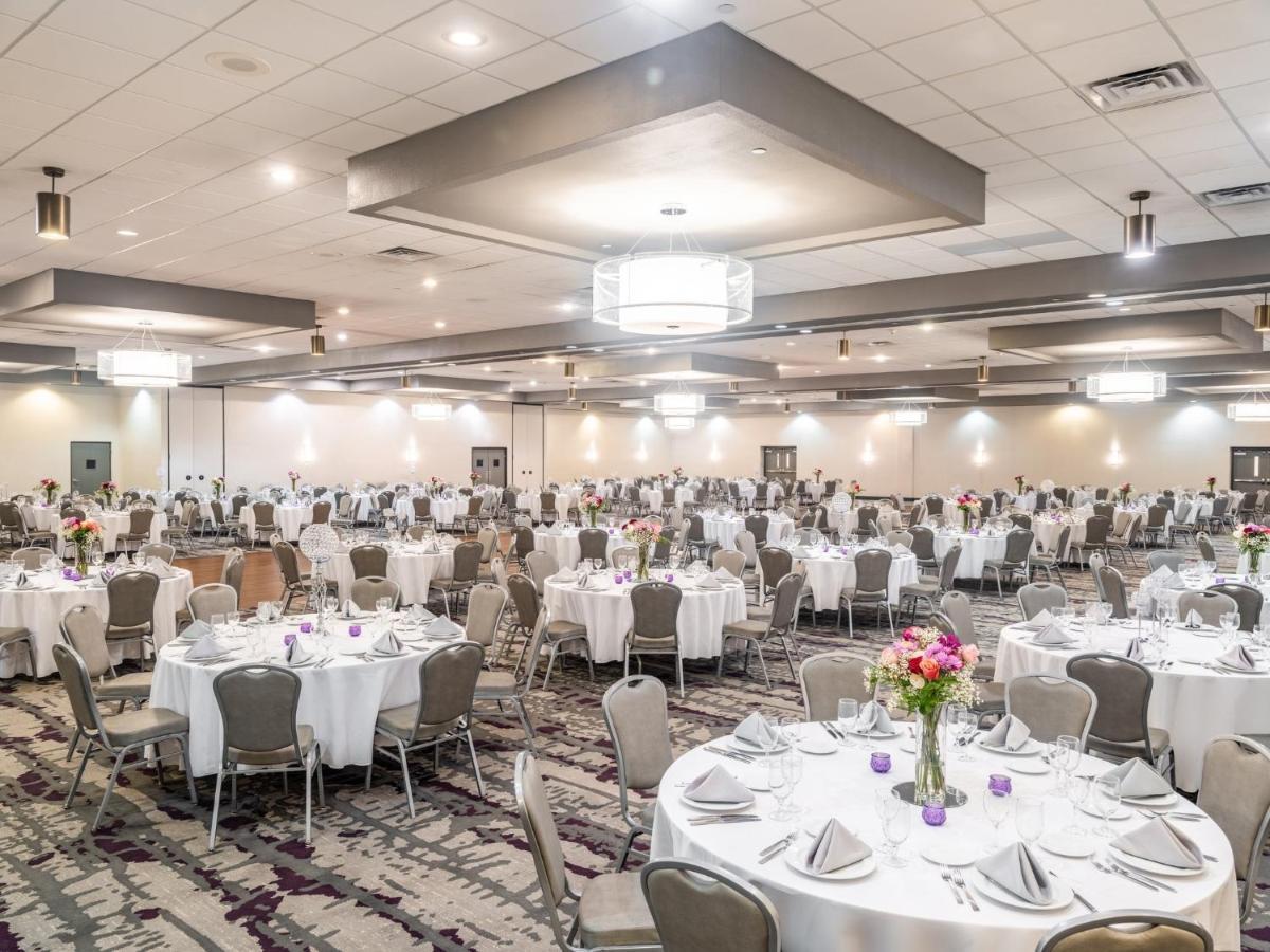 מלון Crowne Plaza Milwaukee South By Ihg מראה חיצוני תמונה