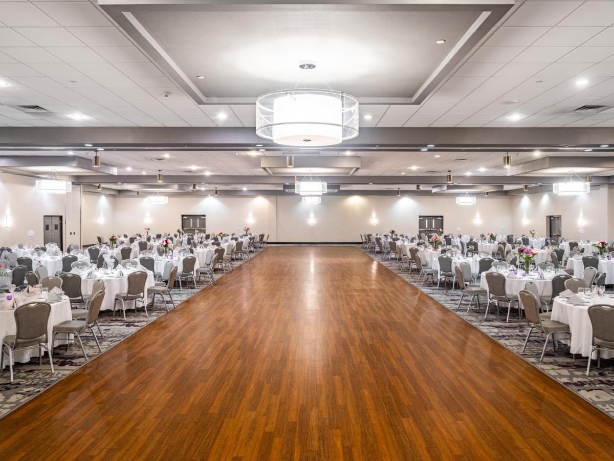 מלון Crowne Plaza Milwaukee South By Ihg מראה חיצוני תמונה
