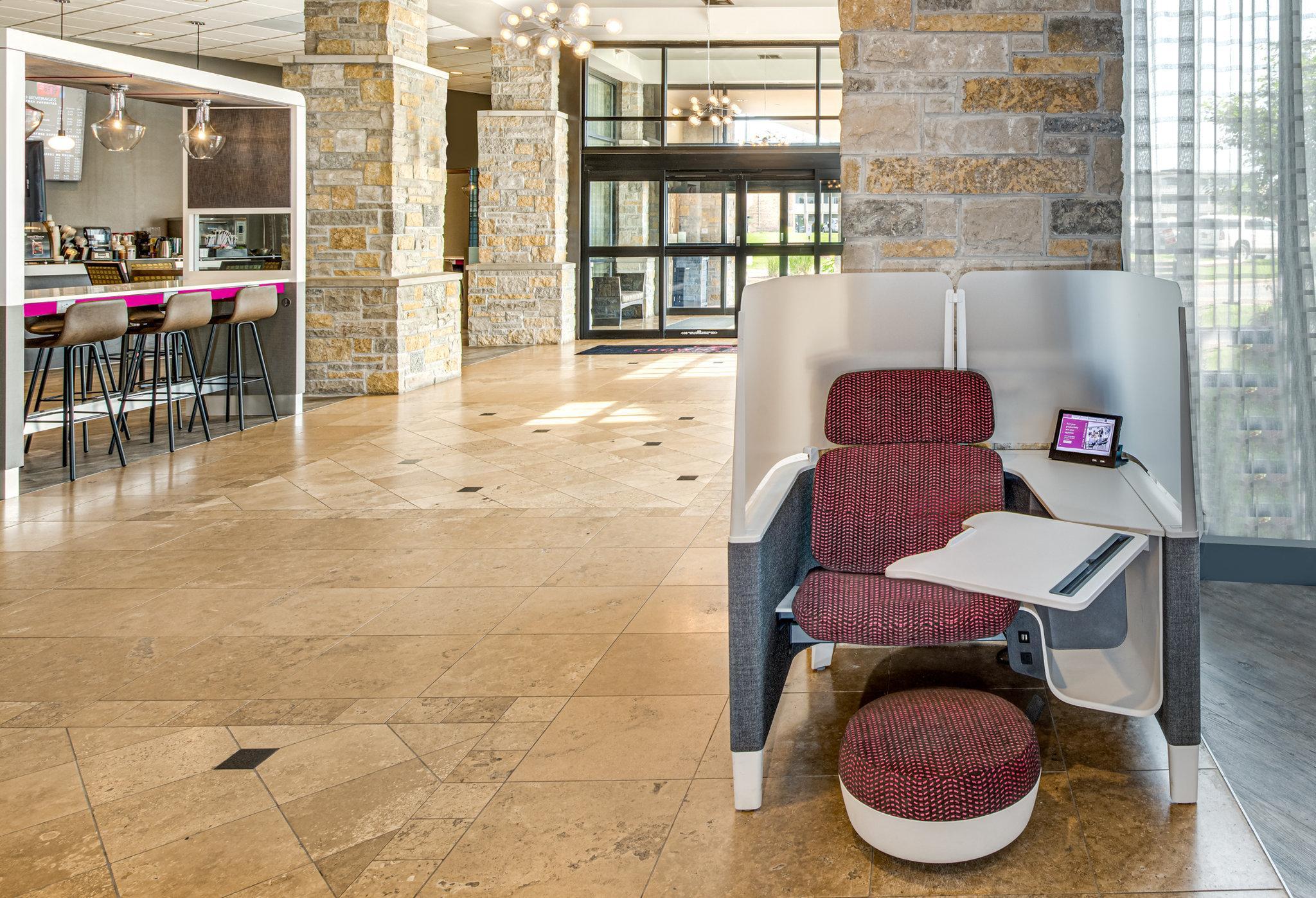מלון Crowne Plaza Milwaukee South By Ihg מראה חיצוני תמונה